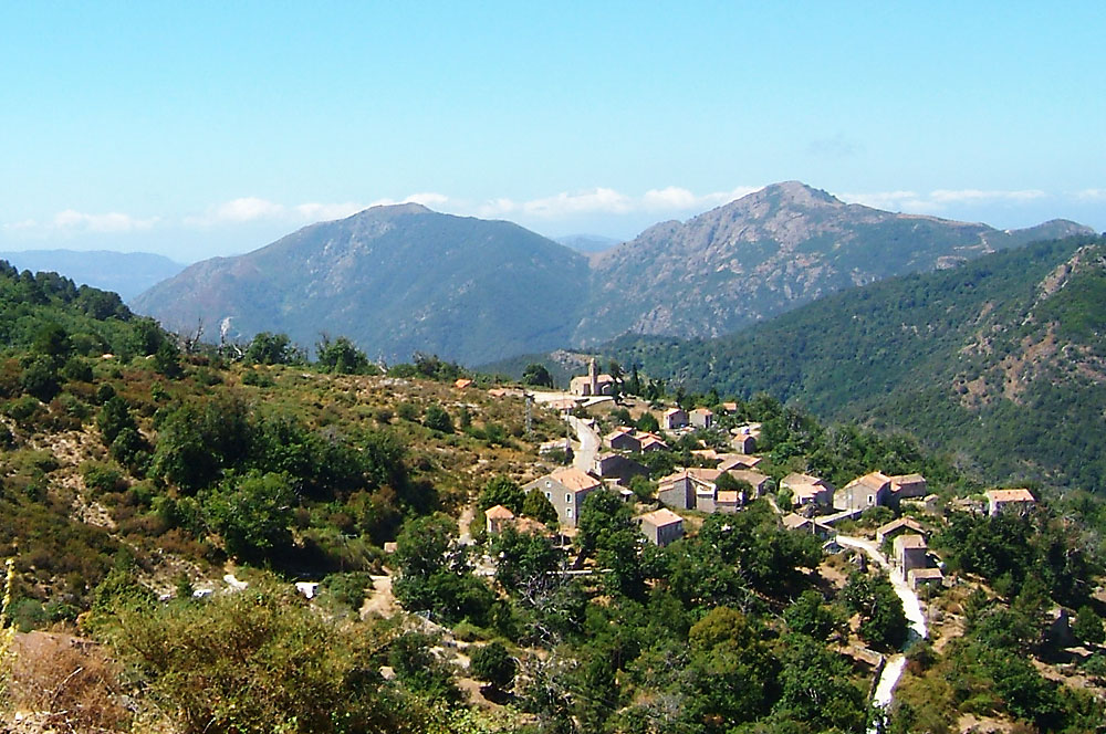 Voyage en moto Corse mer et montagne