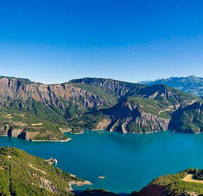 Lac de Serre Ponçon en moto